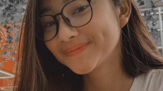 Bokep Indo – Cewek Sange Menyanggupi Ajakan Pacar